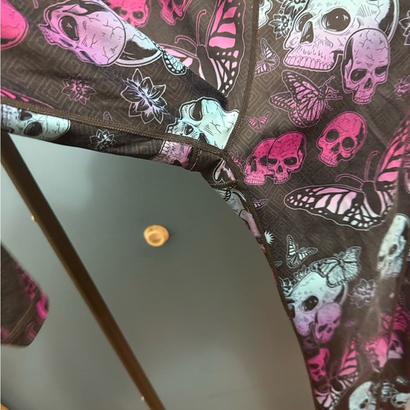 Constantly Varied Gear CVG Capri Leggings - Pink and Blue Skull Butterfly Design - Picture 3 of 4